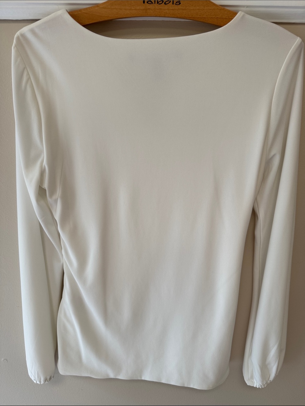 White House Black Market White Long-Sleeve Top with Gold Chain Detail - Picture 6 of 8